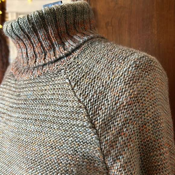 Prana sweater - Picture 4 of 12